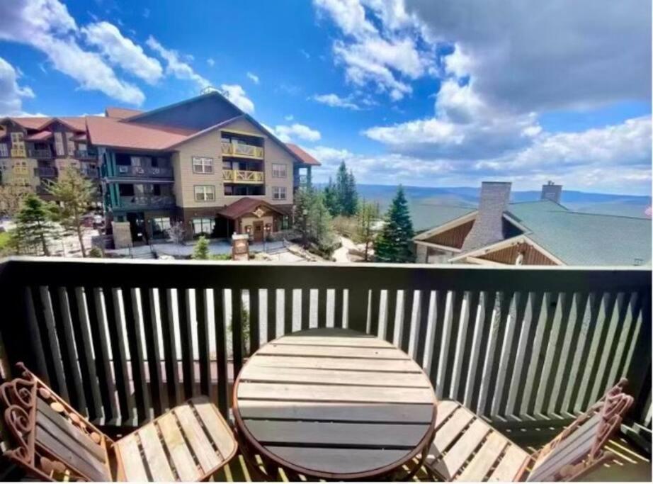 Snowshoe Mountain Retreat! Ski In And Out! 외부 사진