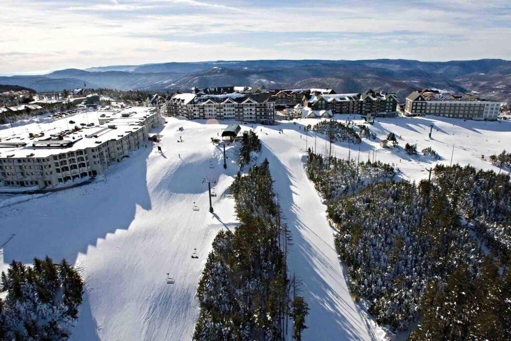 Snowshoe Mountain Retreat! Ski In And Out! 외부 사진