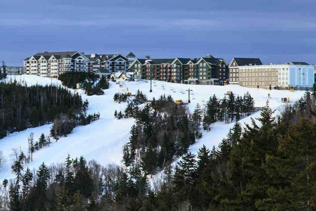 Snowshoe Mountain Retreat! Ski In And Out! 외부 사진